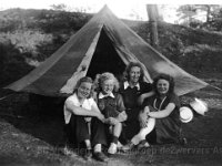 kamp Dwingeloo 1948 Oebi, Enzu, Widuka, Stevo